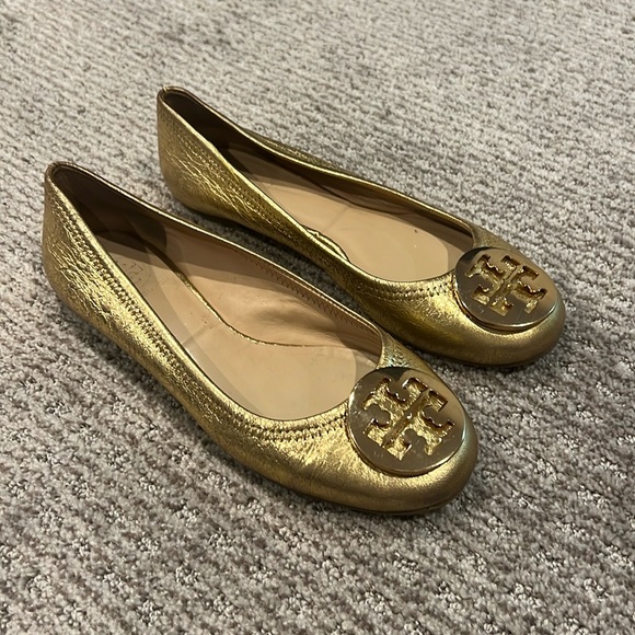 Tory Burch Shoes - TORY BURCH GOLD MINNIE BALLET FLAT